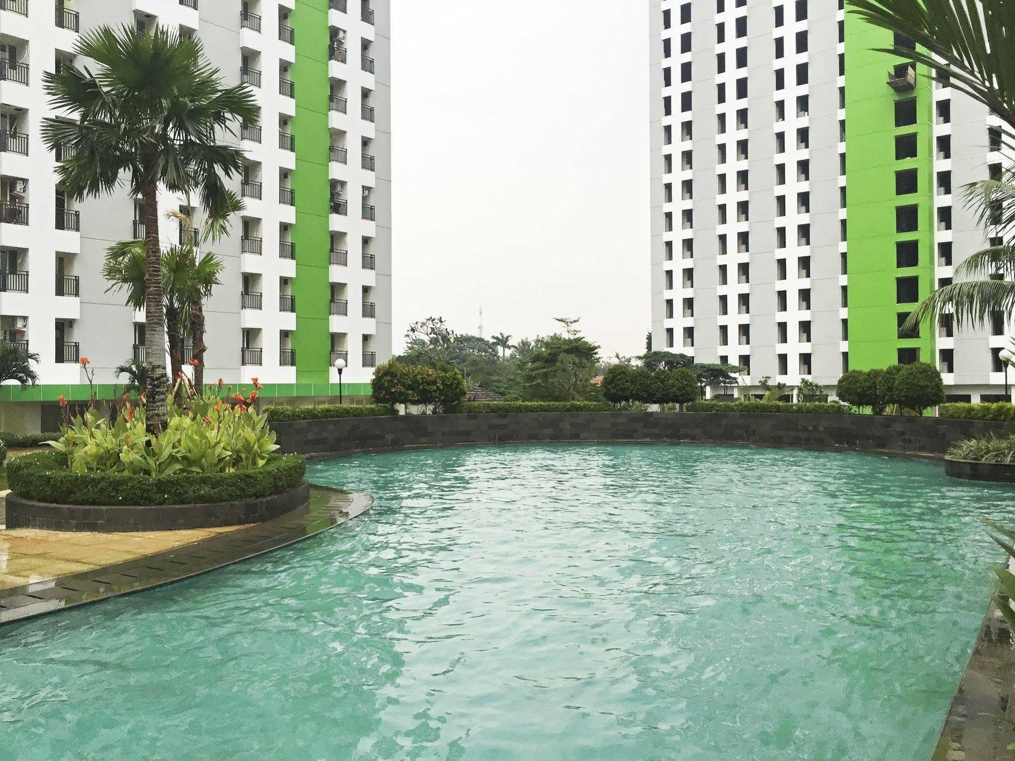 Reddoorz Apartment @ Green Pramuka Jacarta Exterior foto